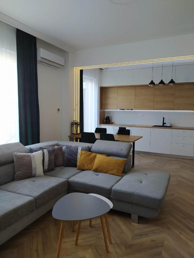 Ultracentral Pathfinder Apartment *